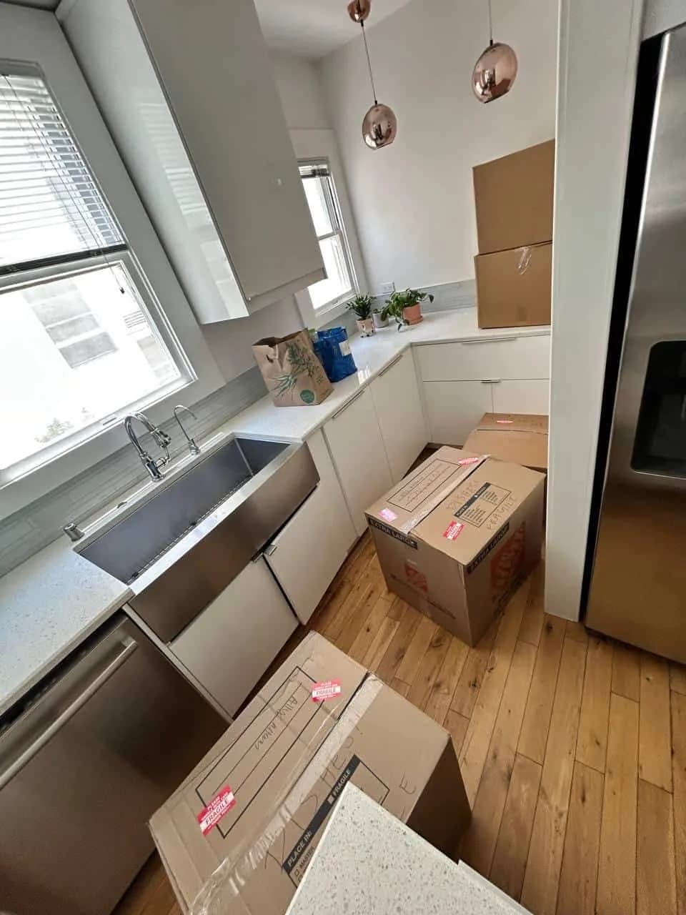 Packing move in Burbank