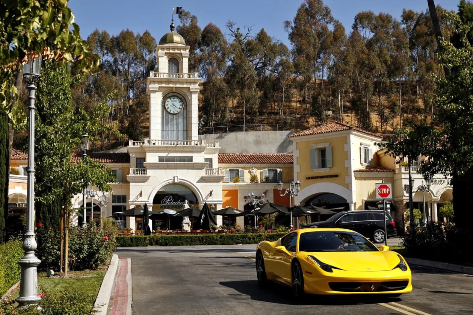 Rocket Moving in Calabasas, California